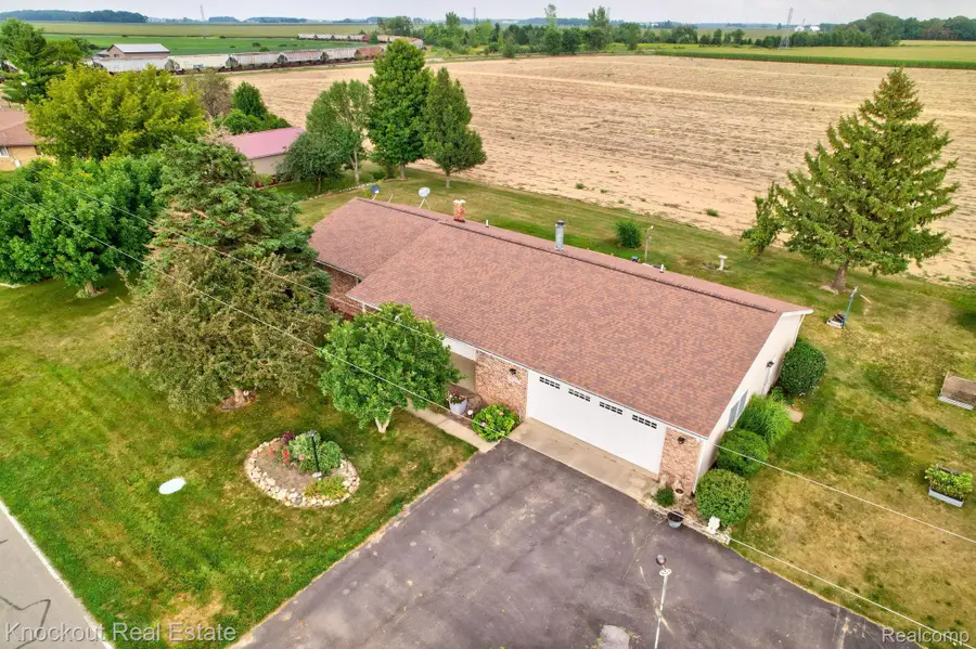 3301 S Quanicassee Road, Reese, MI 48757 - #2