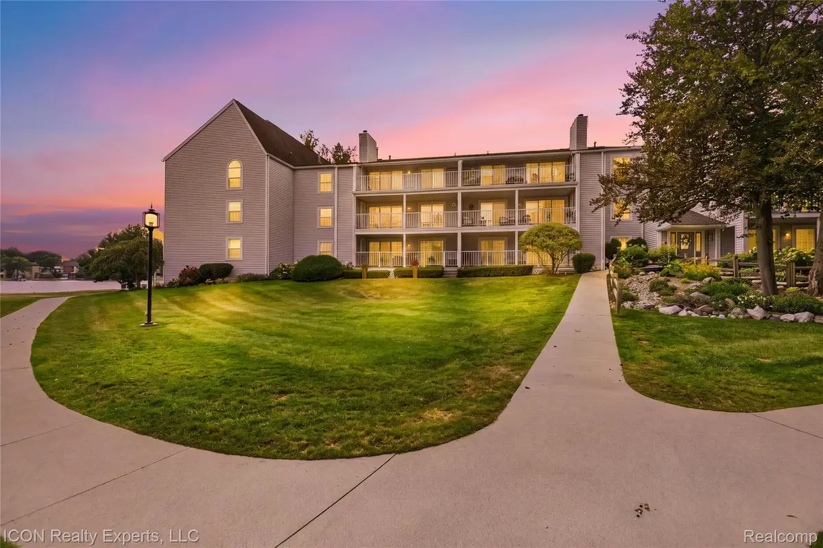3559 Port Cove Drive #27, Waterford, MI 48328 - #1