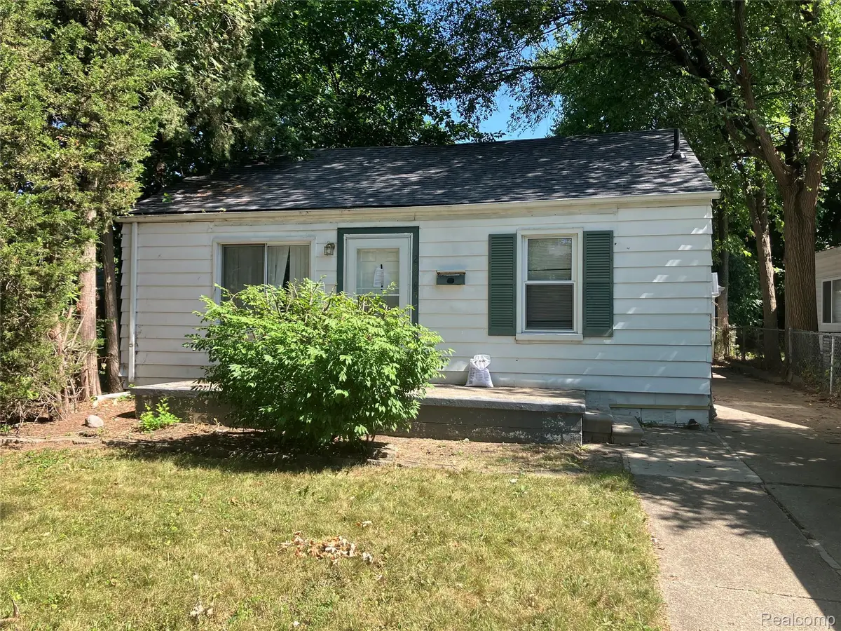 20485 Elkhart Street, Harper Woods, MI 48225 - #1
