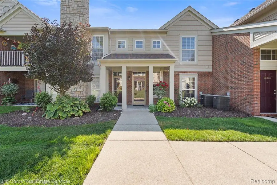 52316 Naugatuck Drive, Macomb, MI 48042 - #3