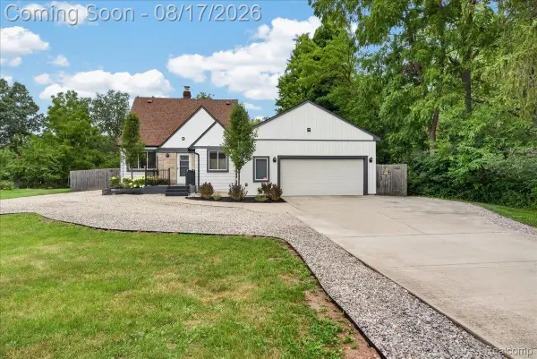 9188 Highland Drive, GrosseIle, MI 48138