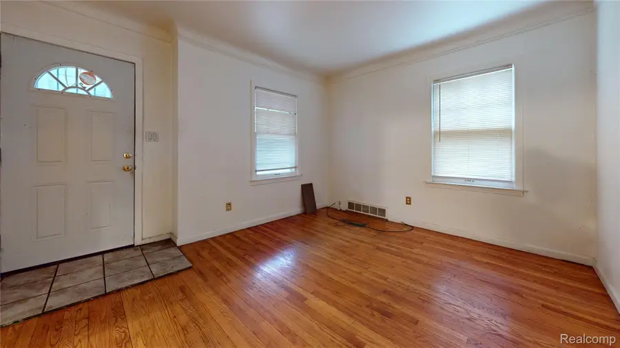12108 Wayburn Street, Detroit, MI 48224 - #3