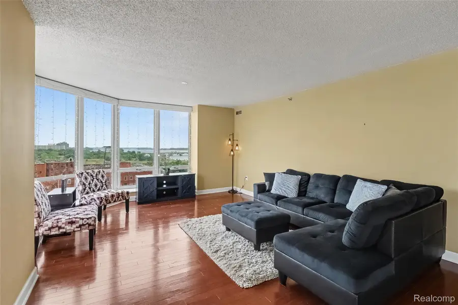 250 E Harbortown Drive #1104, Detroit, MI 48207 - #3