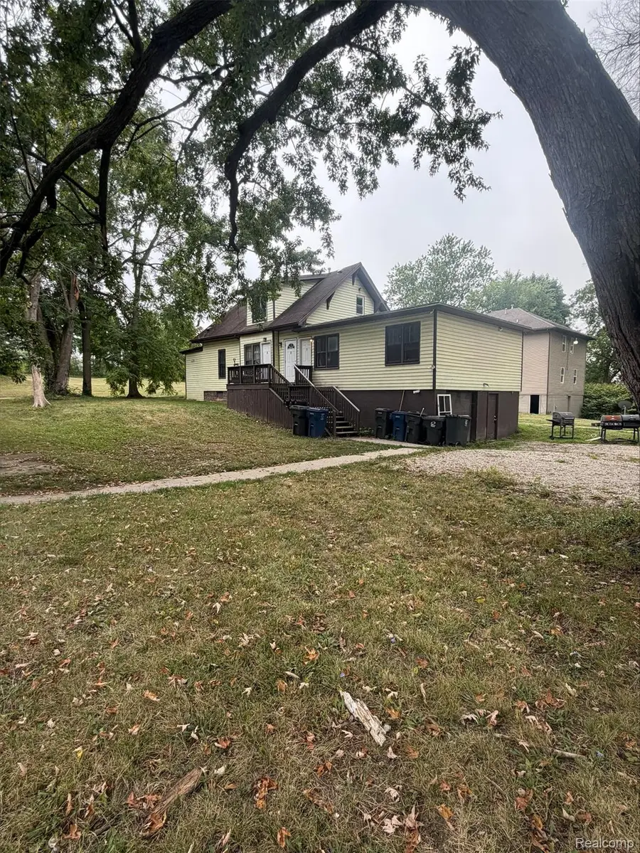 1208 W 4th Avenue, Flint, MI 48504 - #3