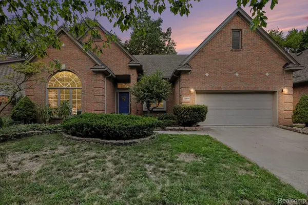 25890 Abbey Drive, Novi, MI 48374