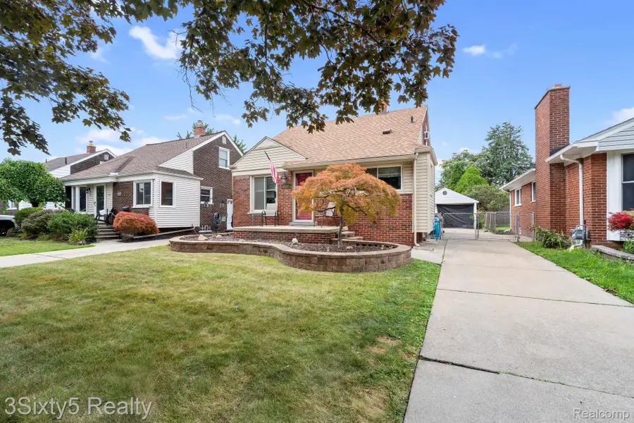 8418 Quandt Avenue, Allen Park, MI 48101 - #3