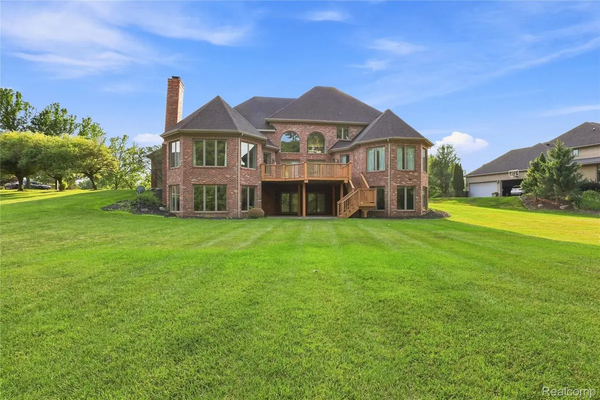 8263 Pine Hollow Trail, Grand Blanc, MI 48439 - #1