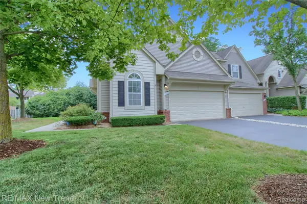 38222 Saratoga Circle, FarmingtonHills, MI 48331
