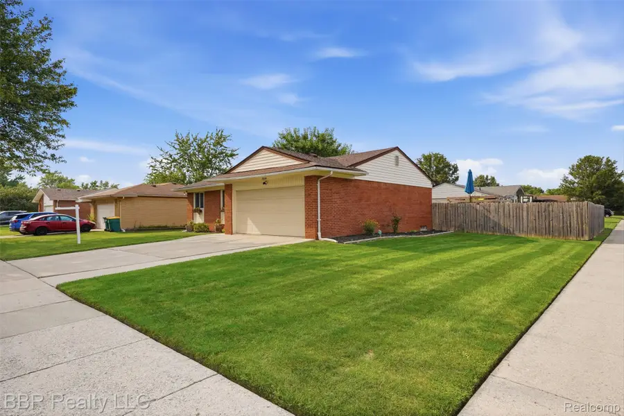20044 Cole Avenue, Brownstown, MI 48183 - #3
