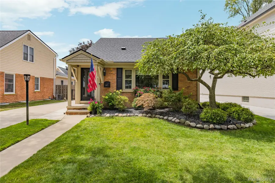 357 Sunset Street, Plymouth, MI 48170 - #2