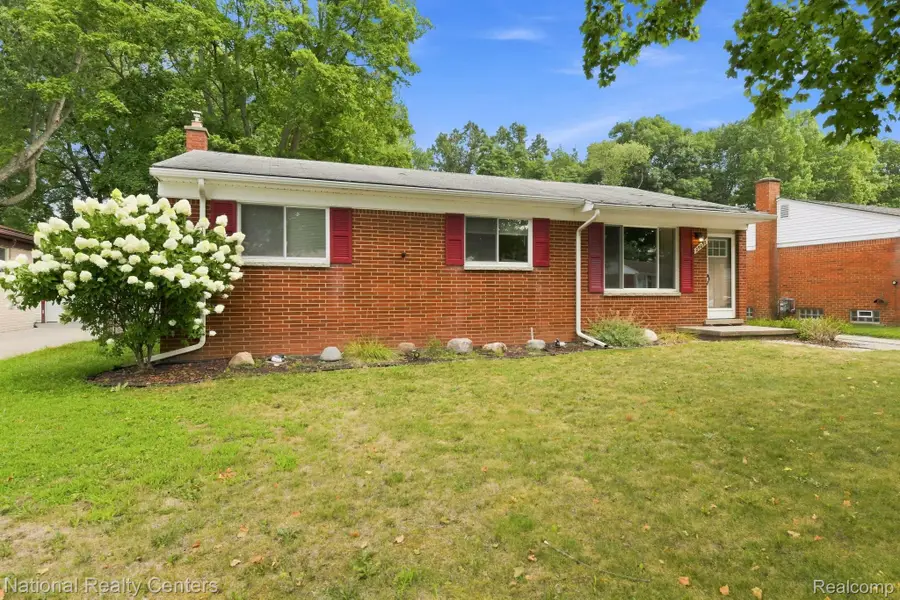29032 Rayburn Street, Livonia, MI 48154 - #3