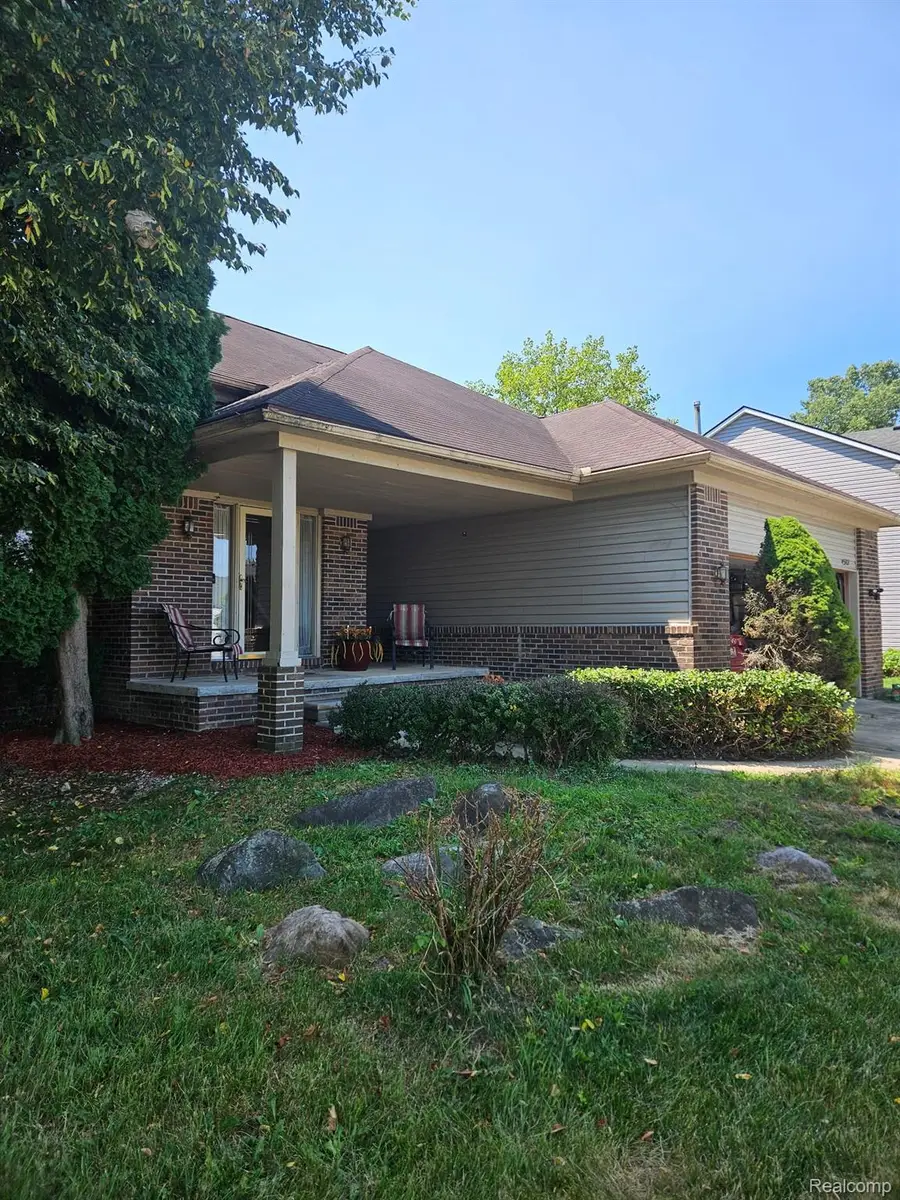 45113 Lindsey Drive, Van Buren, MI 48111 - #2