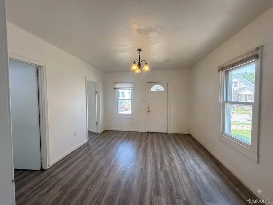 2282 Evaline Street, Hamtramck, MI 48212 - #3