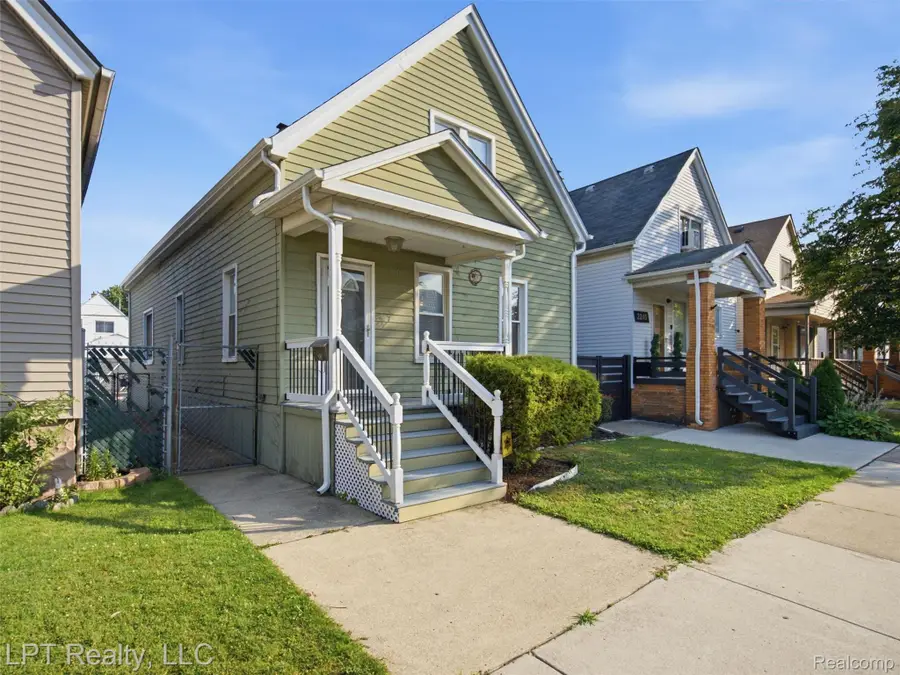 2246 Norwalk Street, Hamtramck, MI 48212 - #3