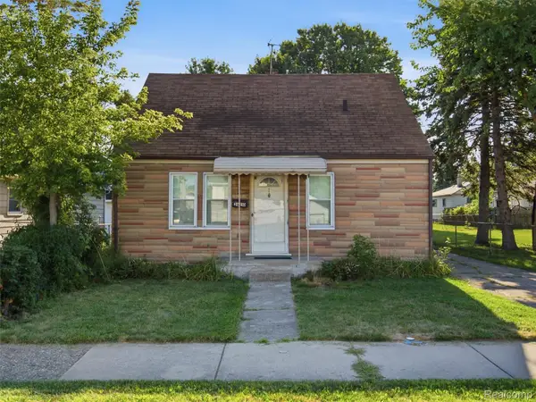 26210 Clancy Street, Roseville, MI 48066