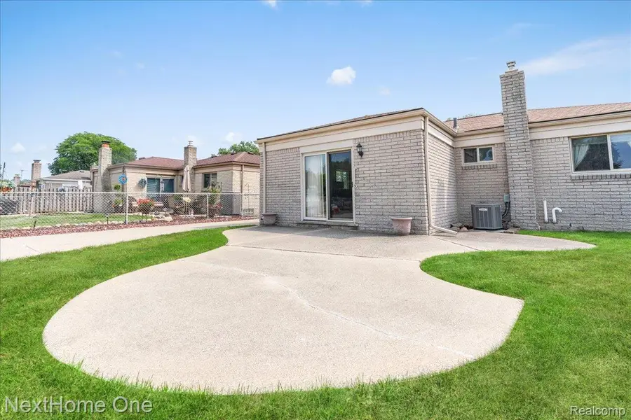 18747 Rosegarden Street, Roseville, MI 48066 - #3