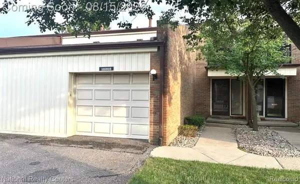18268 University Park Drive, Livonia, MI 48152