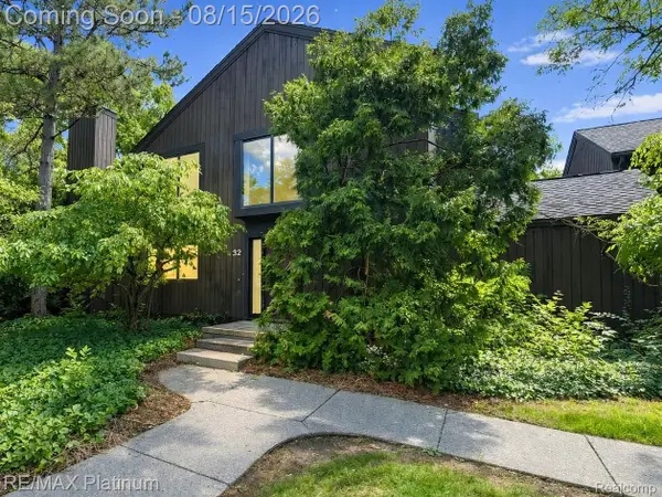 32 Haverhill Court, AnnArbor, MI 48105