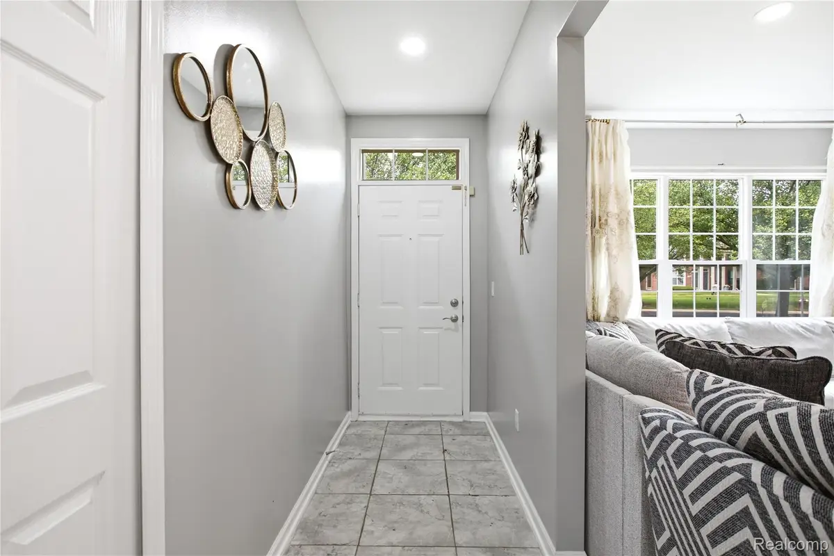 13169 Canopy Drive, Sterling Heights, MI 48313 - #1