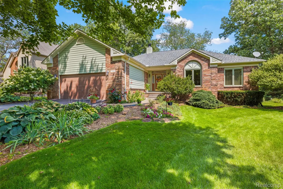 2050 Shire Court, Commerce Township, MI 48382 - #1