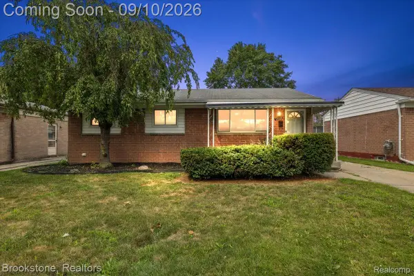 23223 Glenbrook Street, StClairShores, MI 48082