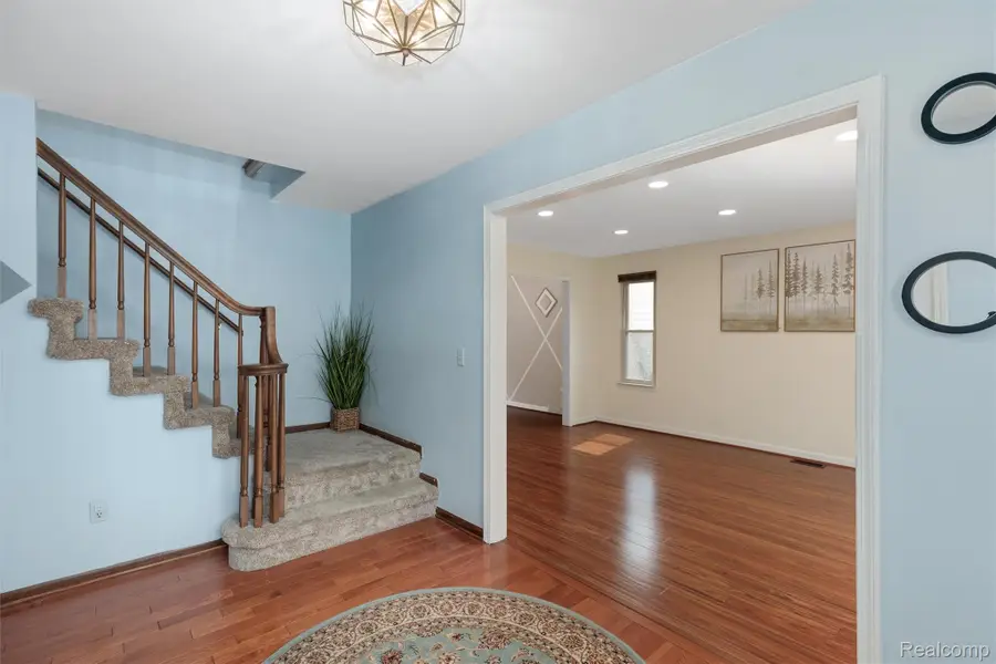 450 Timberline Drive, Rochester Hills, MI 48309 - #3