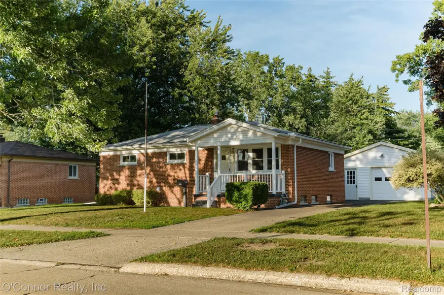 721 Carolina Avenue, Marysville, MI 48040 - #2