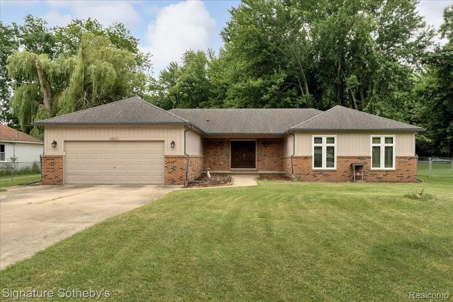 26820 Alray Street, Chesterfield, MI 48051 - #2