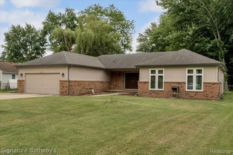 26820 Alray Street, Chesterfield, MI 48051 - #3