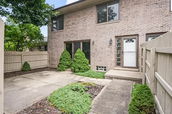 42345 E Leo Street #242, ClintonTownship, MI 48038