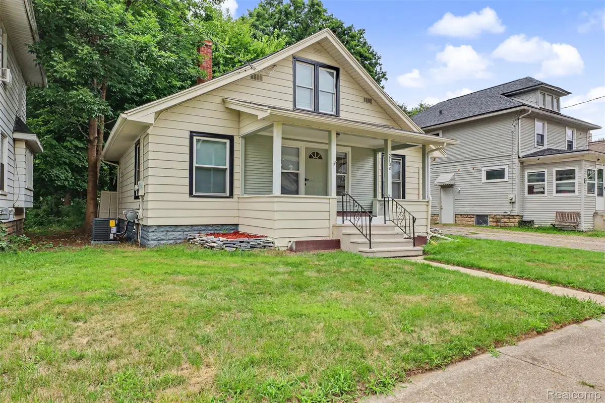 2102 Forest Avenue, Lansing, MI 48910 - #1