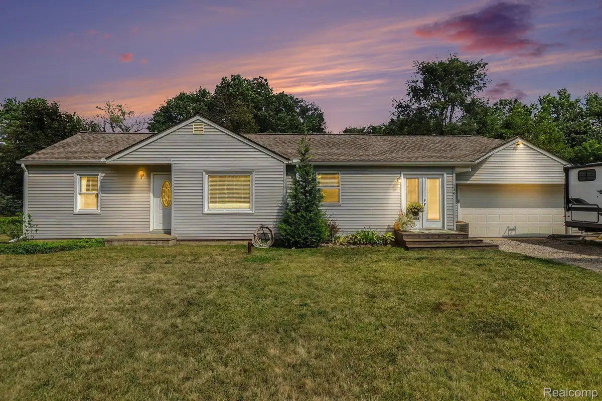249 S Coats Road, Oxford, MI 48371 - #1
