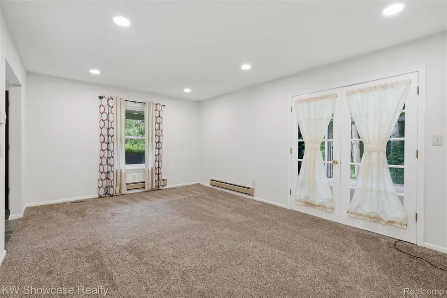 7125 Ridgewood Road, Clarkston, MI 48346 - #3