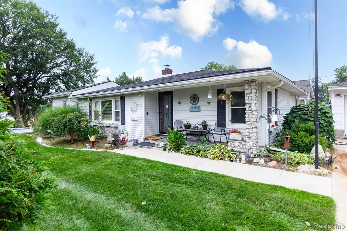 11586 Norway Drive, Hartland, MI 48353 - #1