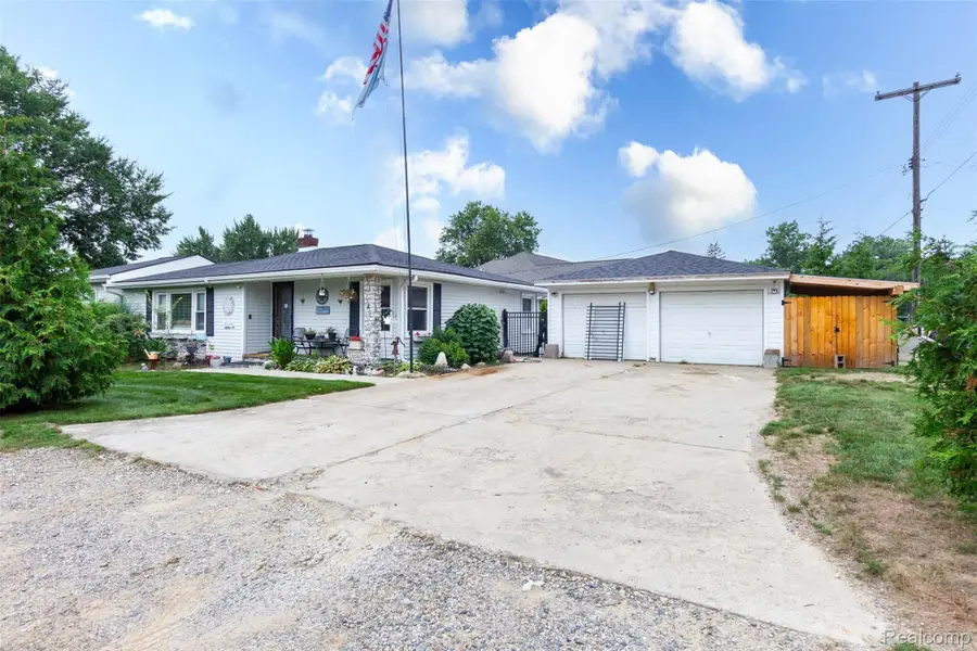 11586 Norway Drive, Hartland, MI 48353 - #2