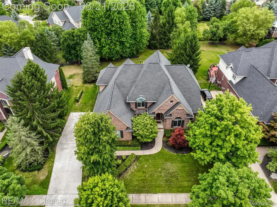 18133 Mission Point, Northville, MI 48168 - #2