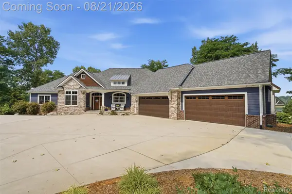 27035 N Dixboro Road, SouthLyon, MI 48178