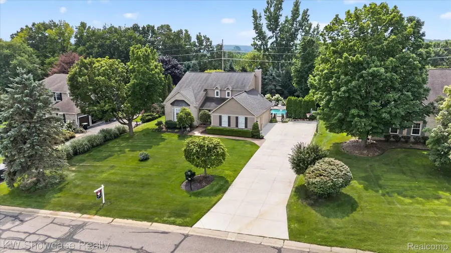 626 River Oaks Drive, Milford, MI 48381 - #2