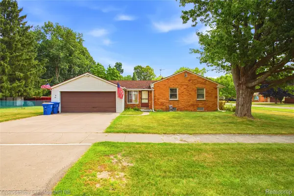 4040 Baybrook Drive, Waterford, MI 48329