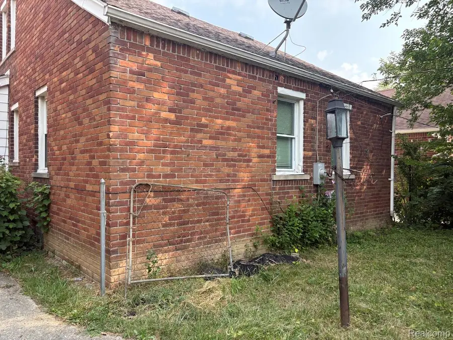 13892 Eastburn Street, Detroit, MI 48205 - #2