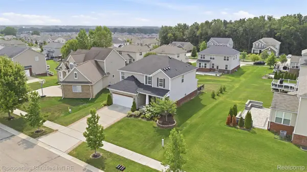 57909 Cider Mill Drive, NewHudson, MI 48165