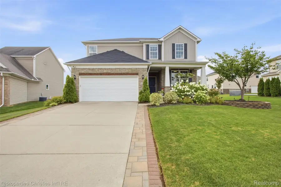 57909 Cider Mill Drive, New Hudson, MI 48165 - #2