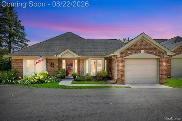 21388 Magnolia Court, FarmingtonHills, MI 48336