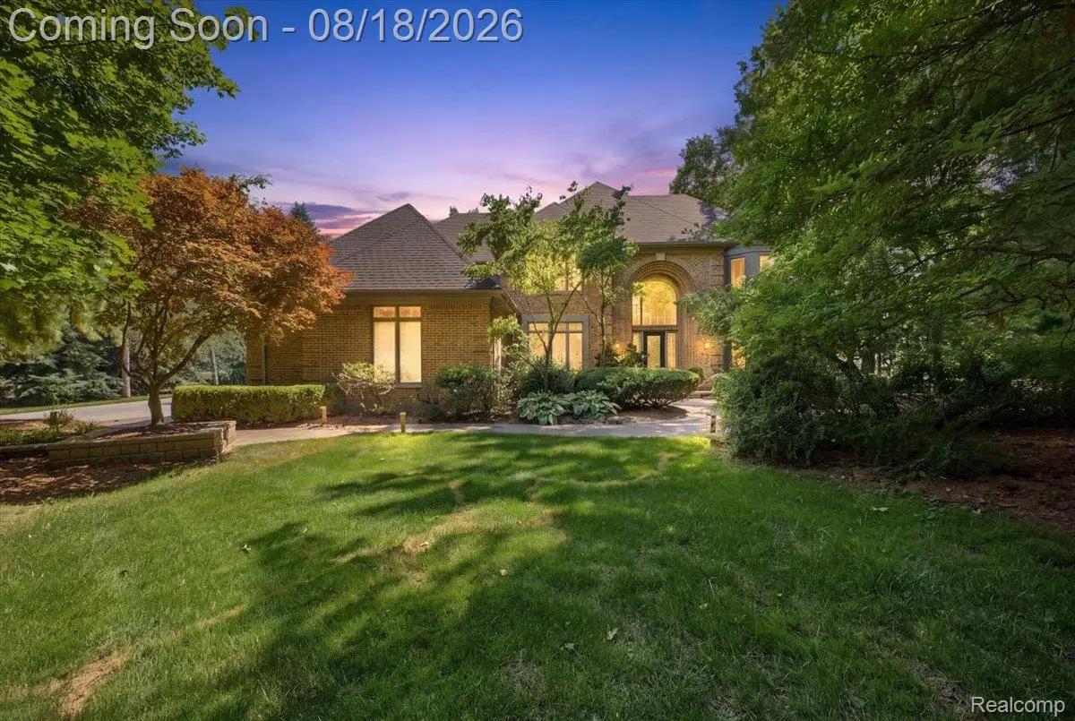 853 Lone Pine Road, Bloomfield, MI 48302 - #1