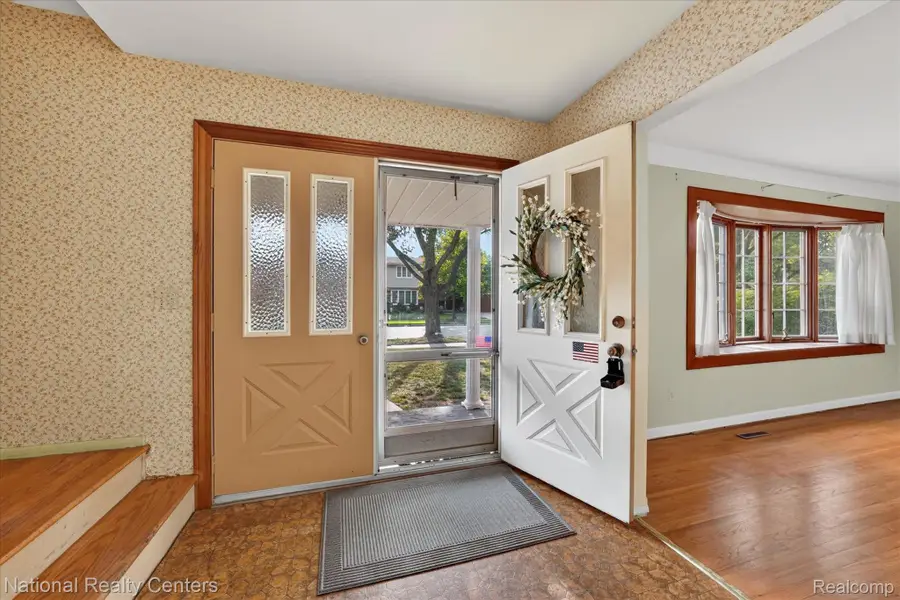 14441 Melvin Street, Livonia, MI 48154 - #3