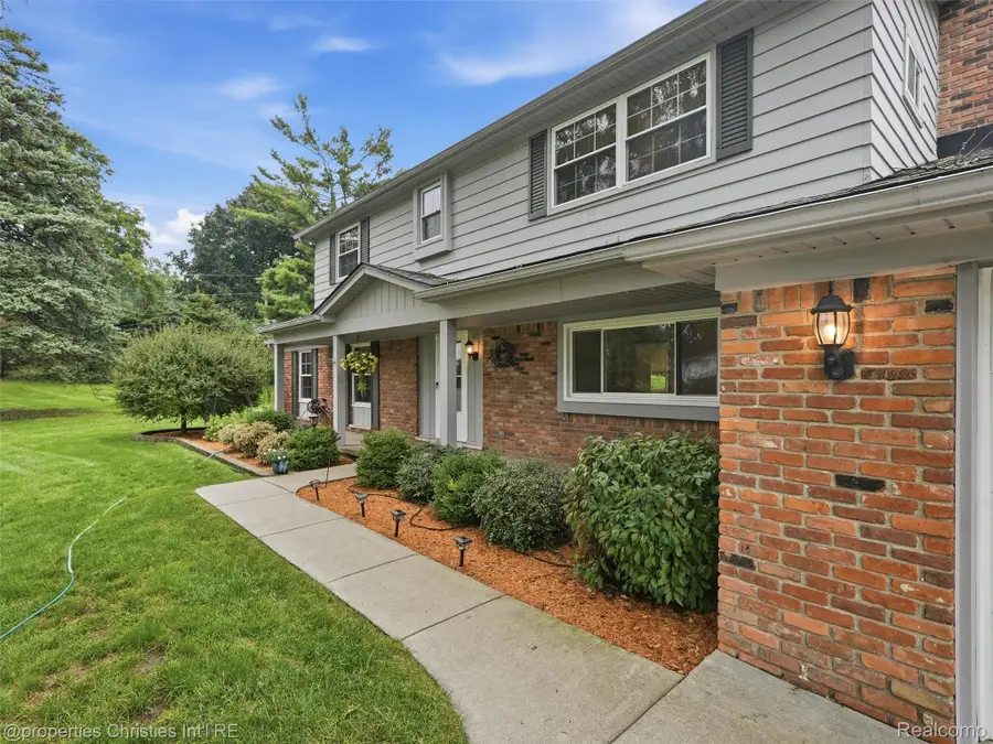 3695 Tyrconnel Court, West Bloomfield, MI 48323 - #2