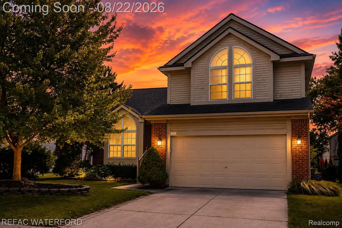 6473 Lake Meadow Drive, Waterford, MI 48327 - #1