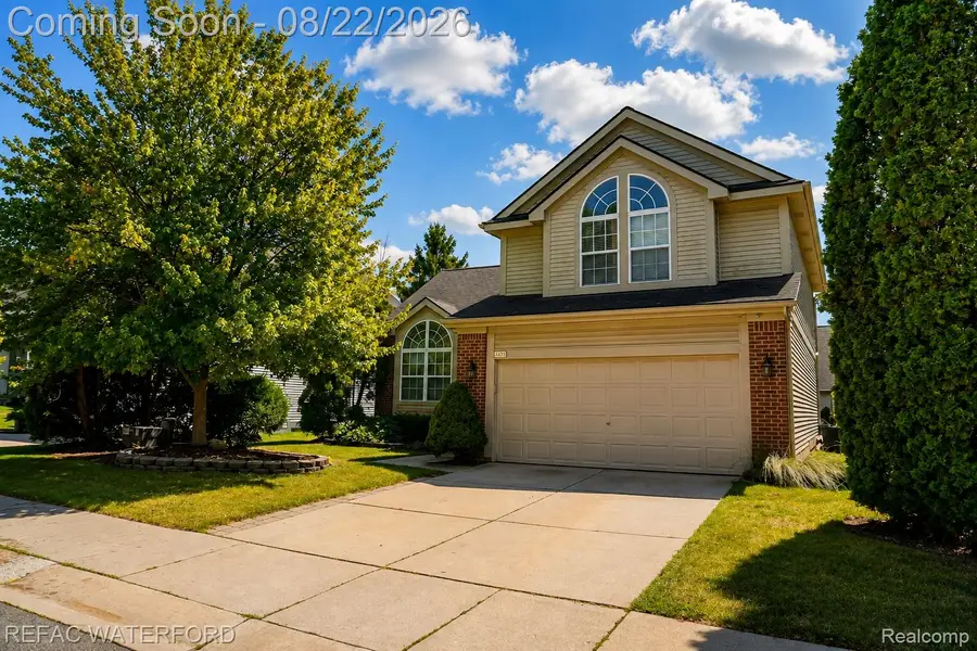 6473 Lake Meadow Drive, Waterford, MI 48327 - #3