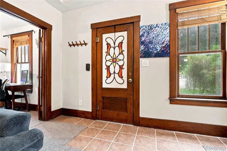 113 E State Street, Montrose, MI 48457 - #2