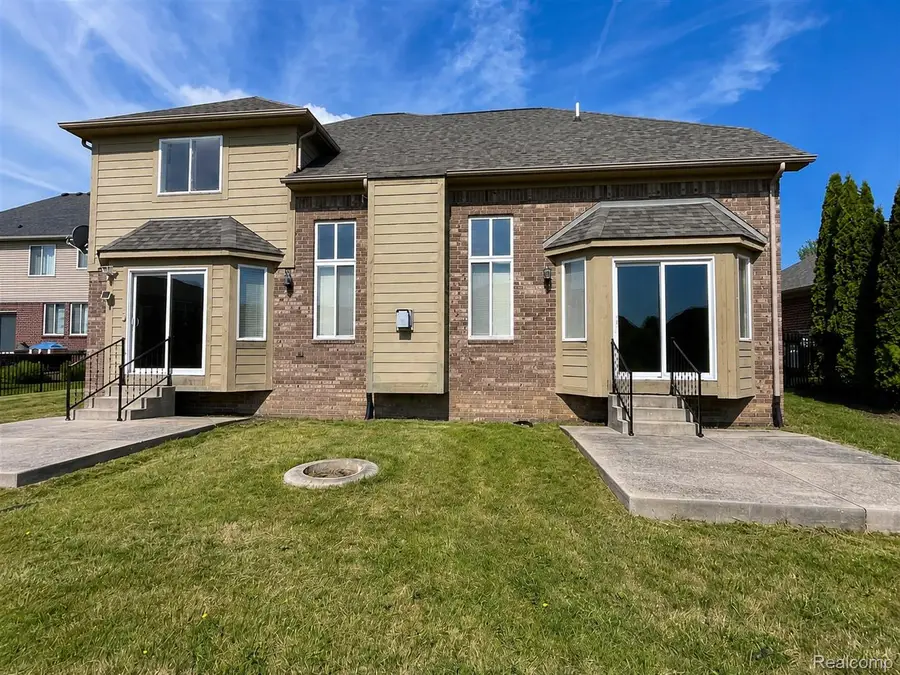 39710 W Offshore Drive, Harrison, MI 48045 - #2